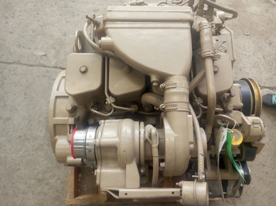 marine diesel engine.png